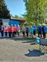 Harjavallan kisa 20.5.2023 naisten sarjan palkitut.  Voitto parille Hilkka Flyktman ja Onerva Uuttera, Pirkko Hyytiäinen ja Tellervo Salminen kuudensia